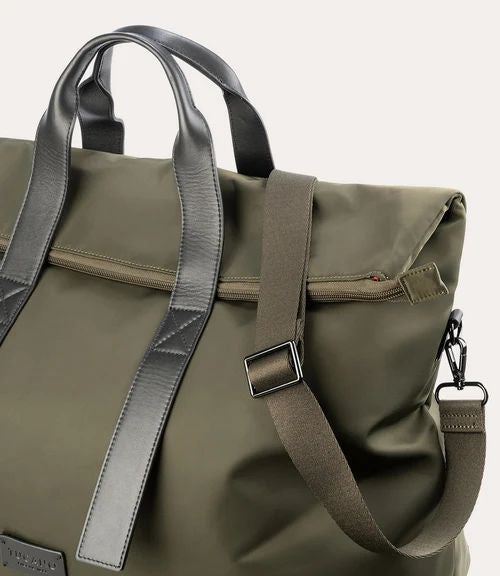 Tucano Fold Borsa Weekender Unisex Verde Militare in Nylon Riciclato e Pelle BFOLDWE-VM
