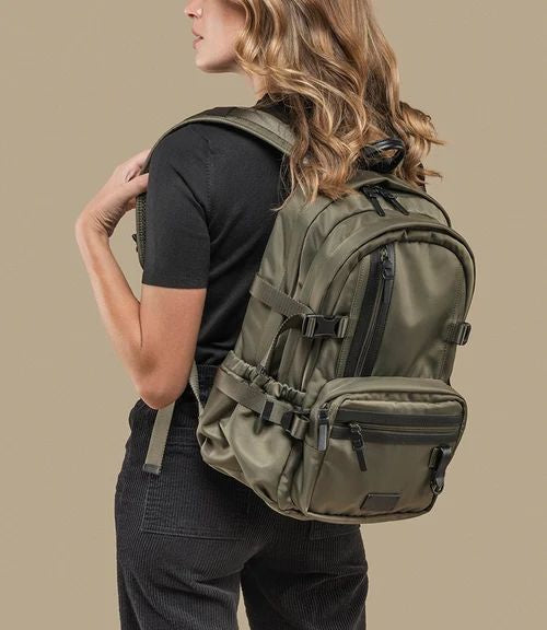 Tucano Desert Premium Zaino Unisex Verde Militare per Laptop 15.6" e MacBook 16" BKDESP15-VM