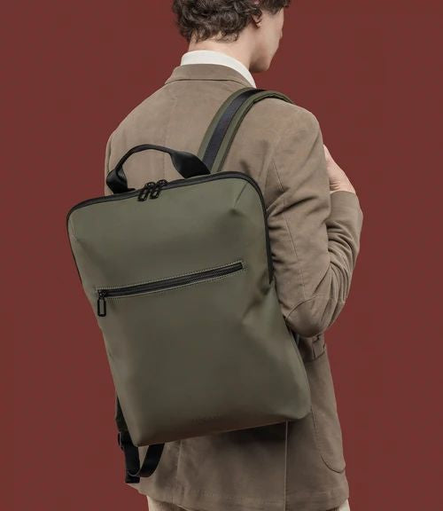 Tucano Gommo Zaino Unisex Verde Militare per Laptop 15.6" e MacBook 16" BKGOM15-VM