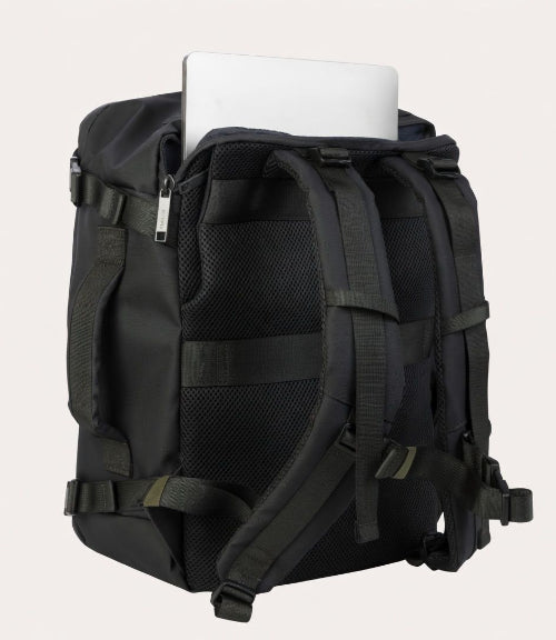 Tucano Tugò M Dry Borsa da Viaggio Unisex Nera Bagaglio a Mano per Laptop 15.6" BKTUGDR-M-BK
